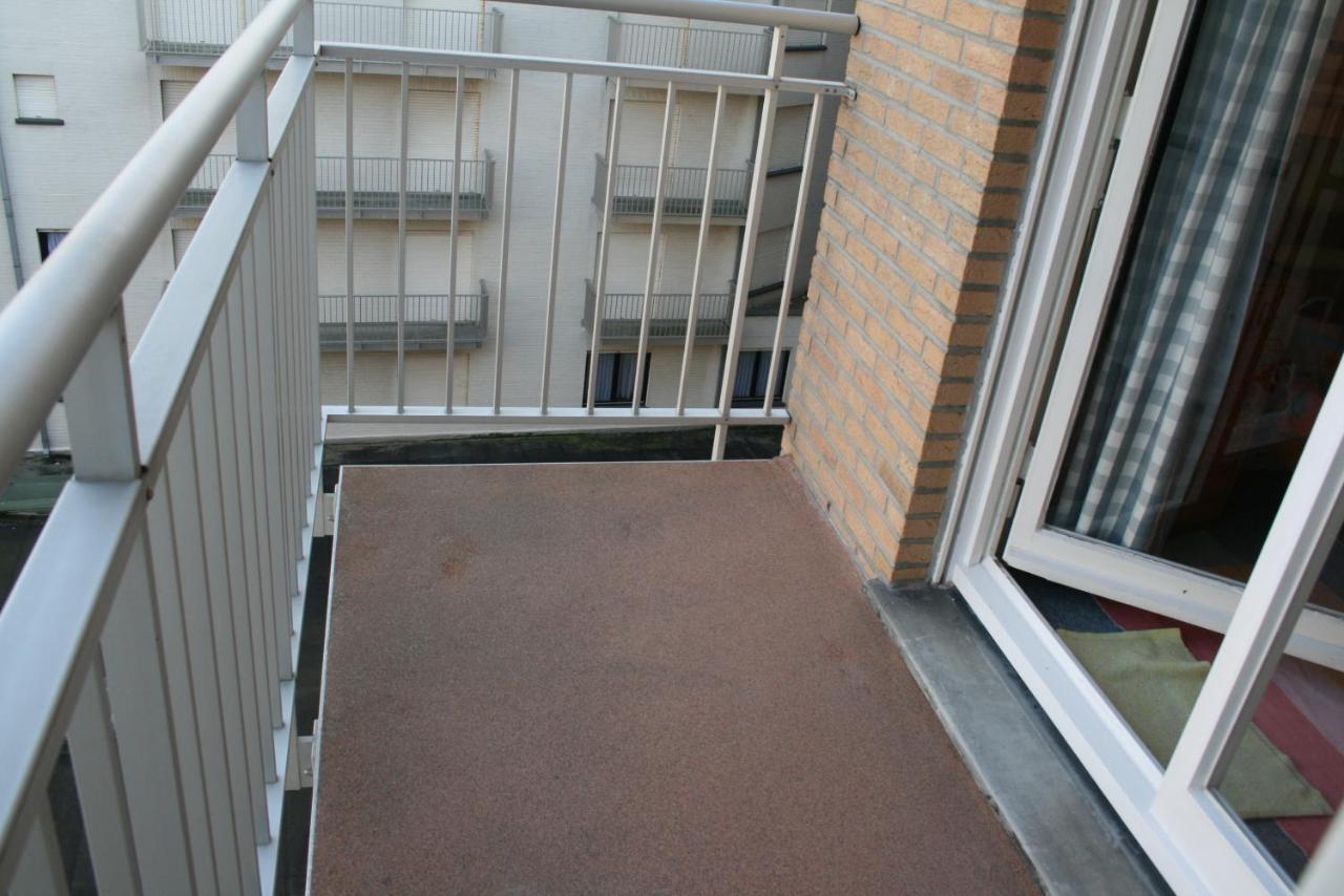 Zonnig En Gezellig Appartement Met Zijdelings Zeezicht En Zwembad In Коксейде Екстериор снимка